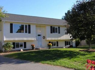 22 Conifer St, Merrimack, NH 03054