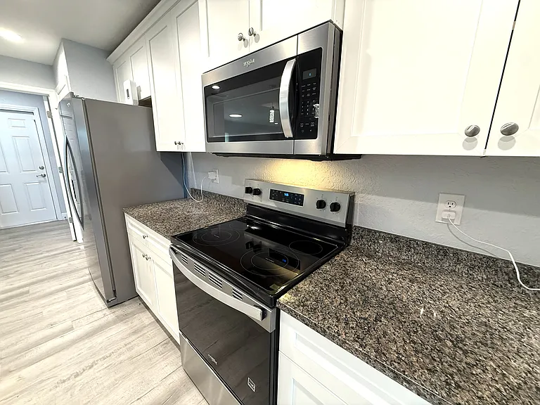 359 Wilton Ave SW — Photo 9