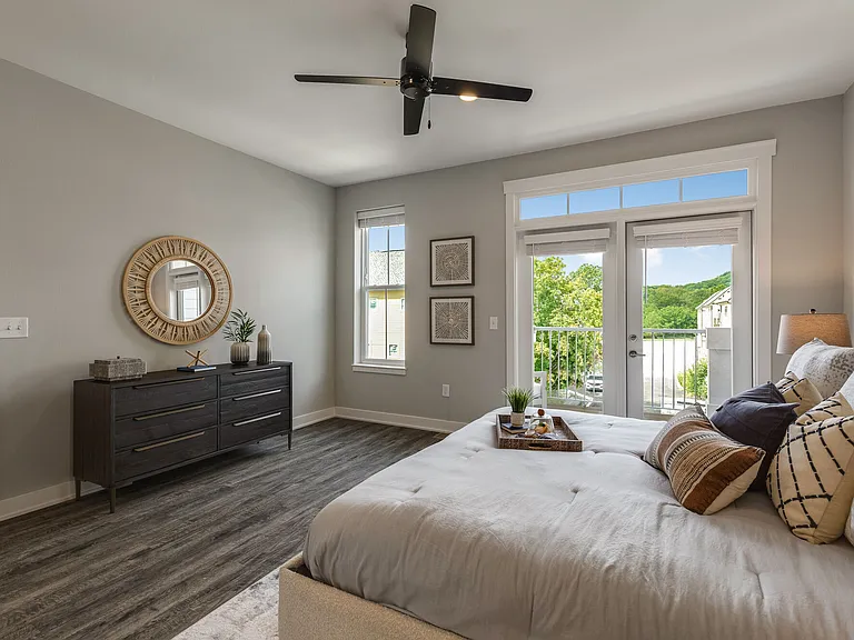 Oakbrook Townhomes — Photo 8
