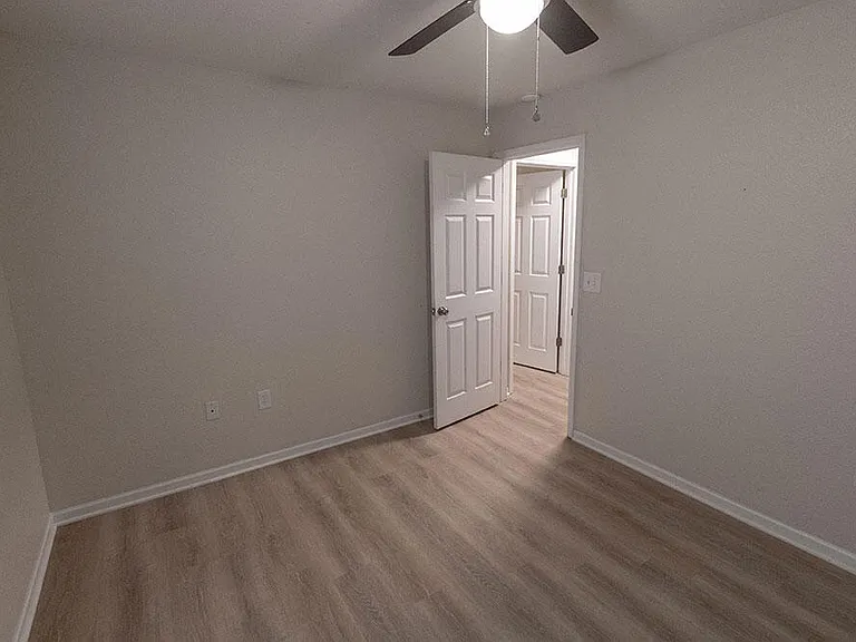 1325 Godas Dr — Photo 23