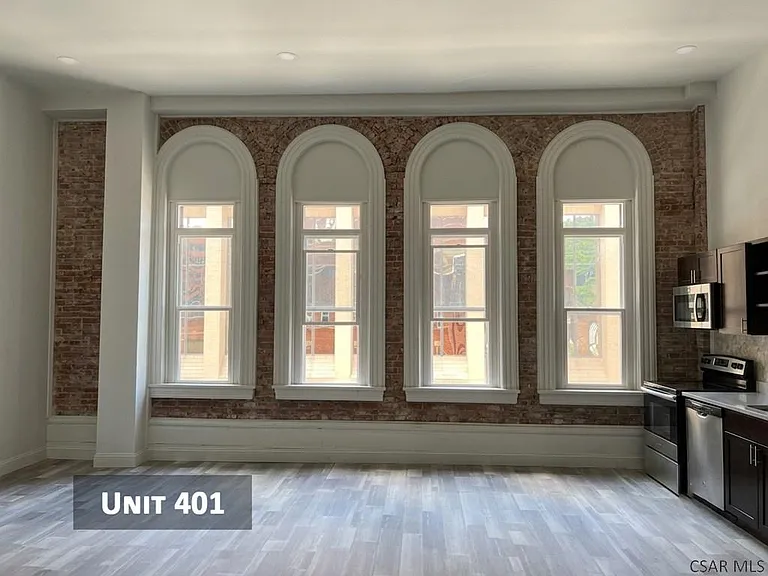 500 Main St #201 — Photo 17
