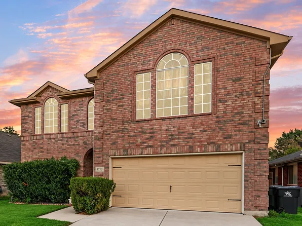 5715 Creekhollow Dr, Arlington, TX 76018