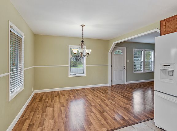 5th image of 916 Berkley St