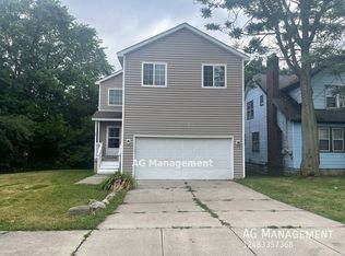26 N Roselawn St, Pontiac, MI 48342
