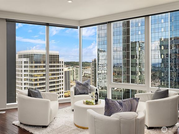 5th image of 500 106th Avenue NE #3105