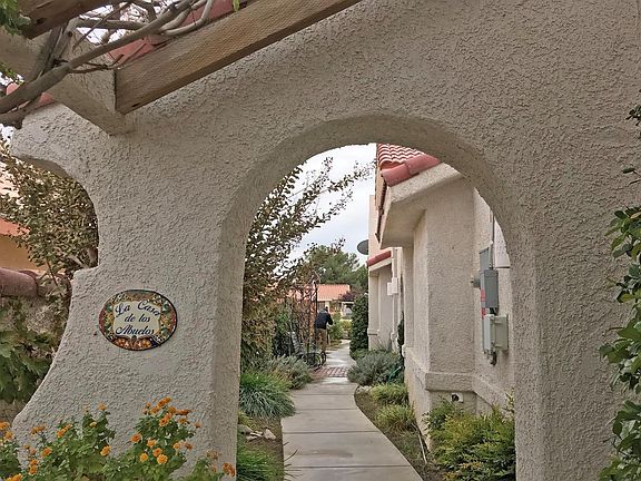 3rd image of 14431 Jamaica Ln