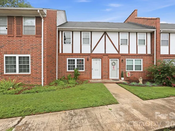 1300 Larchmont Pl APT 210, Salisbury, NC 28144
