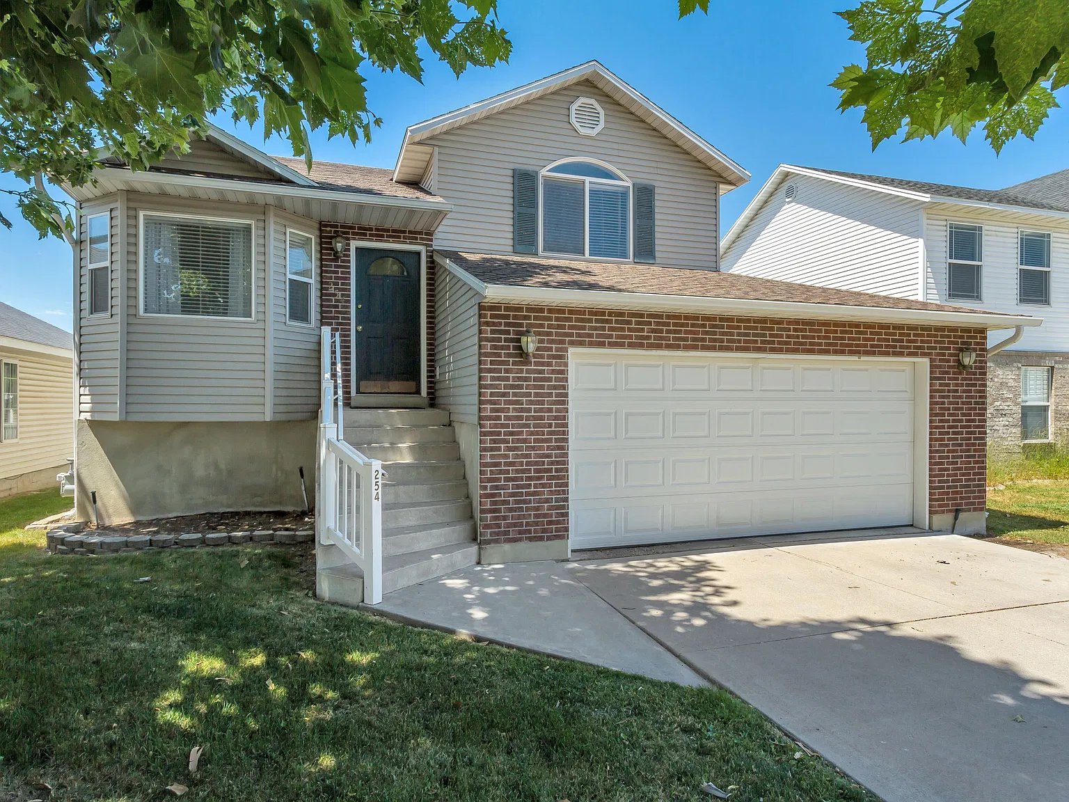 254 Rosewood Circle — Photo 3