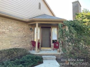 4749 Bayberry Cir, Ann Arbor, MI 48105