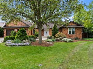 173 Clubview Dr, Amherstburg, ON N9V 3Z1