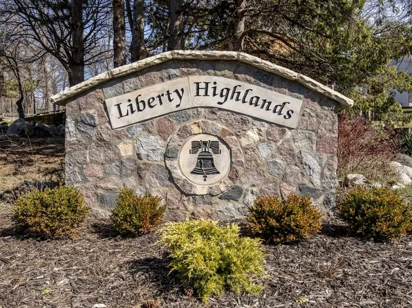 20060 Independence DRIVE, Brookfield, WI 53045