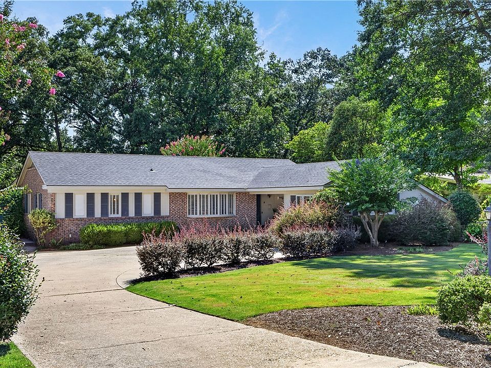 1st image of 778 Brenda Ave