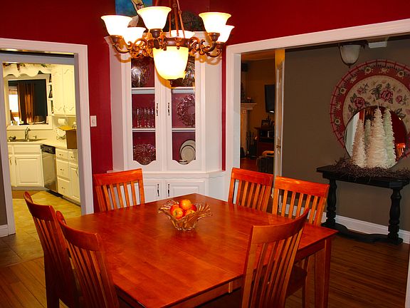 Dining and Entry