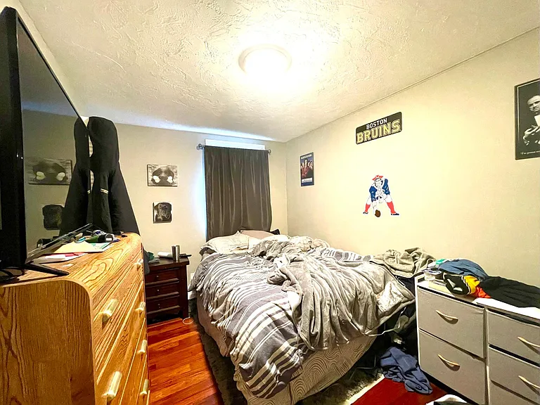 141-143 L St #2A — Photo 9