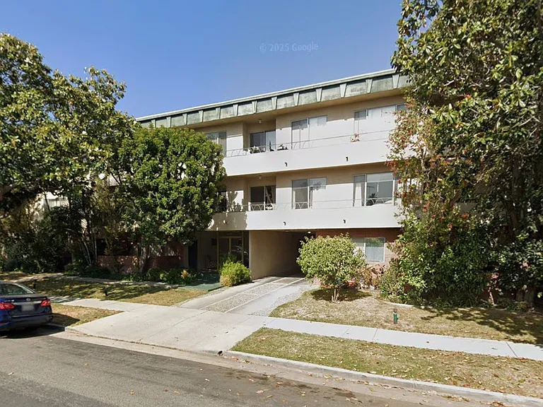 848 S Holt Ave #206 — Photo 18
