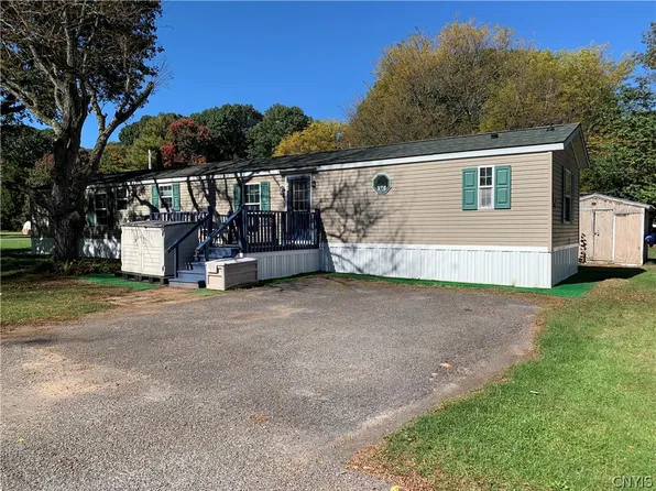 77 State Route 48, Phoenix, NY 13135