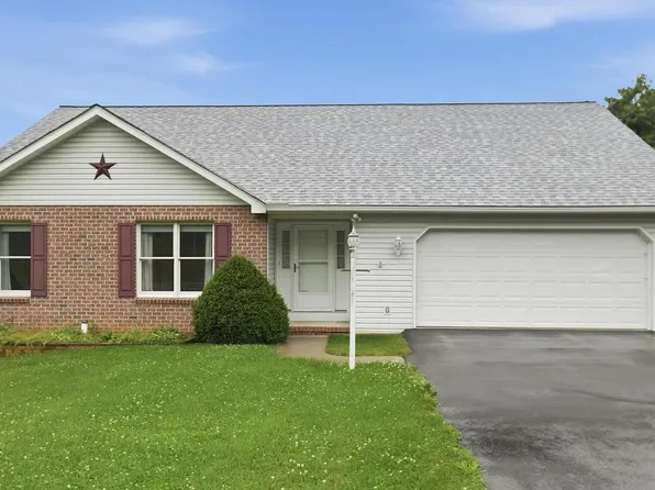 12274 Country Club Rd, Waynesboro, PA 17268