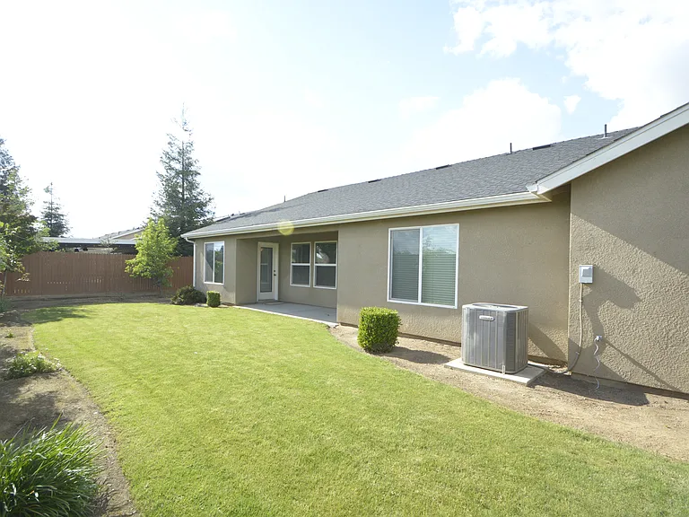 6601 E Saginaw Way — Photo 25