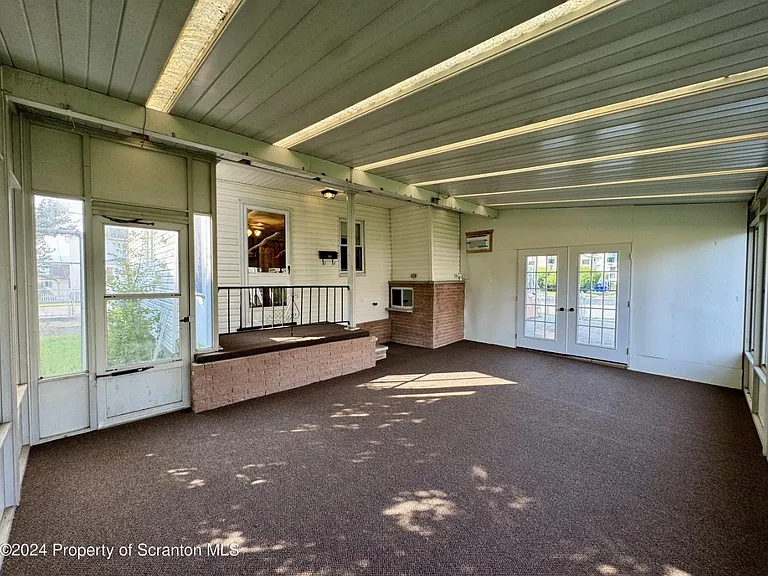 804 Beech St — Photo 17