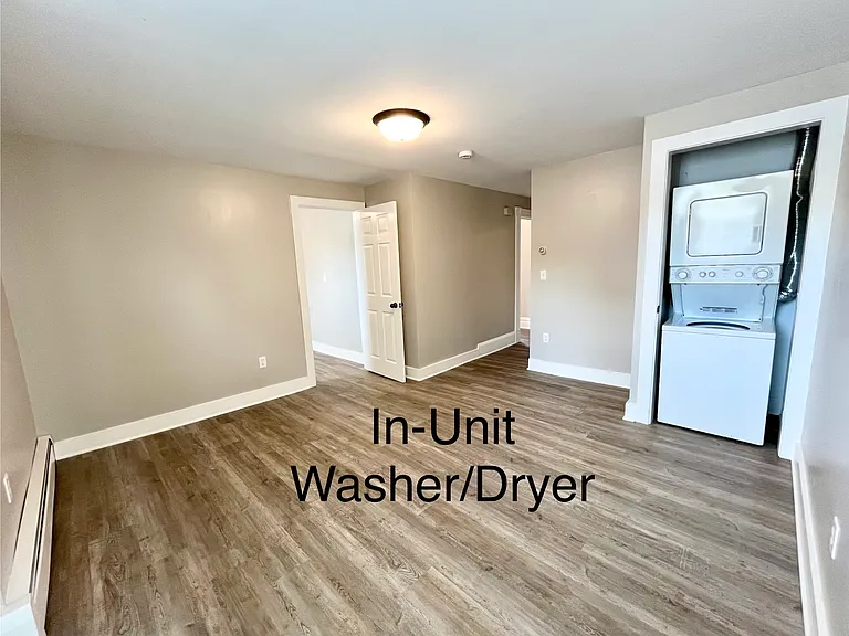 7-9 Pleasant St #7D — Photo 2