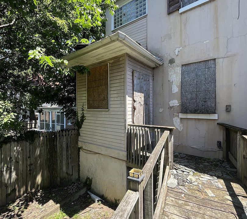 2nd image of 5408 Colorado Ave NW