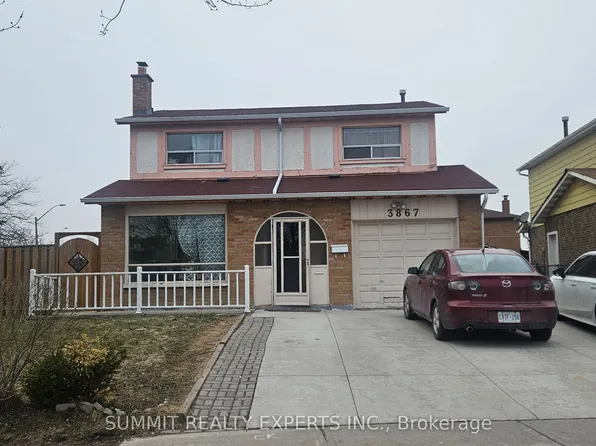 3867 Teeswater Rd, Mississauga, ON L4T 3L2
