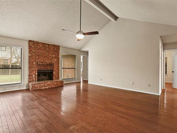 2nd image of 5033 Coker Dr