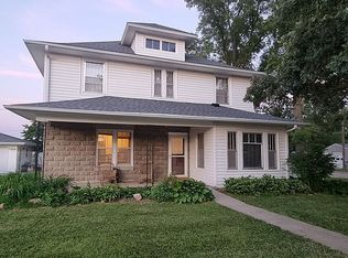 120 S B St, Milford, NE 68405