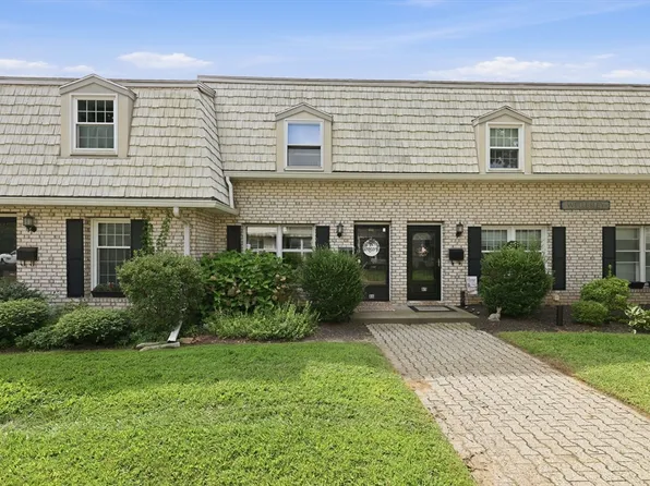 86 Corey Colonial #86, Agawam, MA 01001