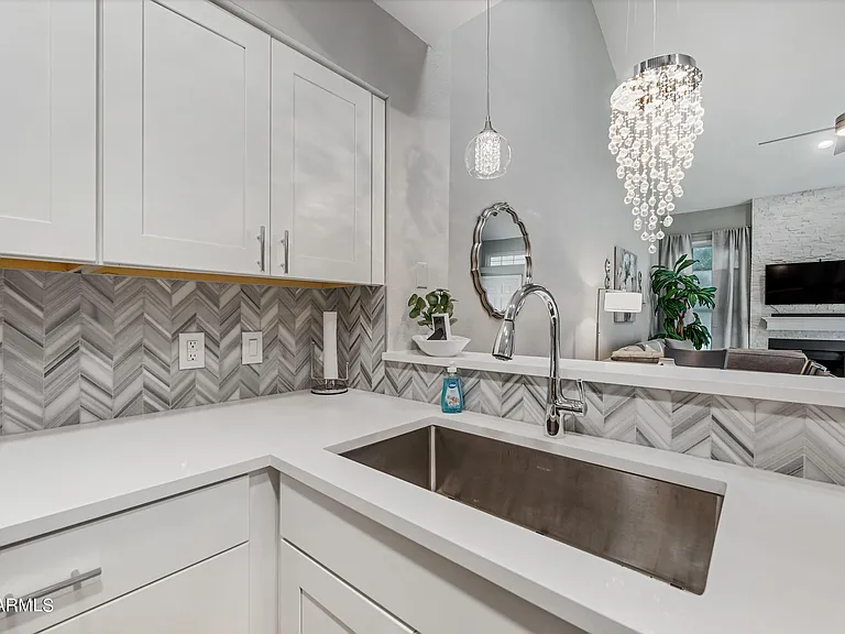 1717 E Union Hills Dr #1052 — Photo 14