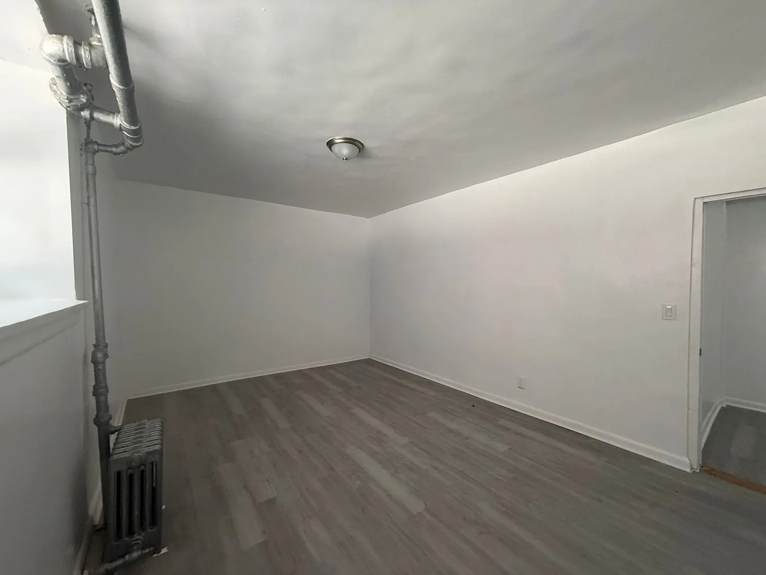 2 bed, 800 sqft, $3,058 — Photo 4