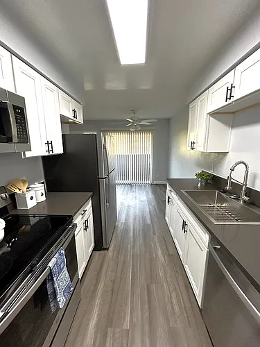 Floor plan 2 Bed 2 Bath Upstairs