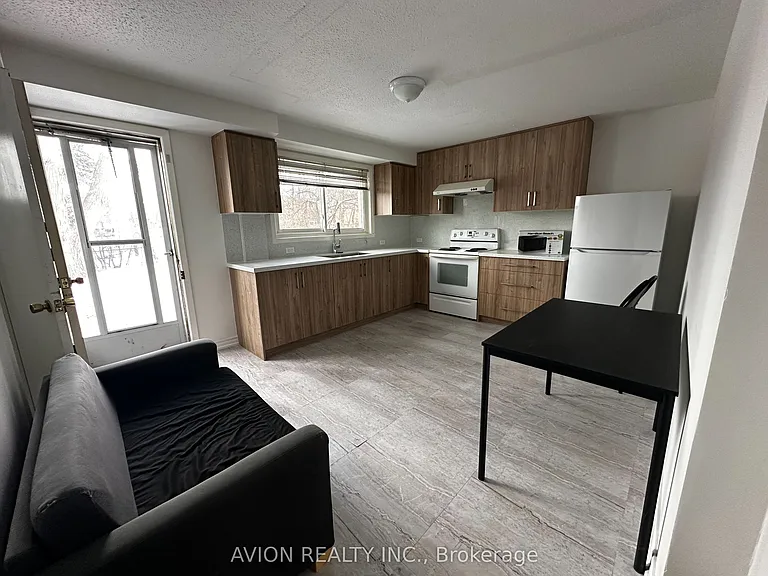 53 Brian Dr #MAIN — Photo 1