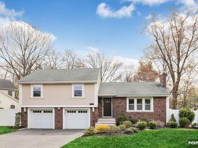 334 Oak Ave, River Edge, NJ, 07661