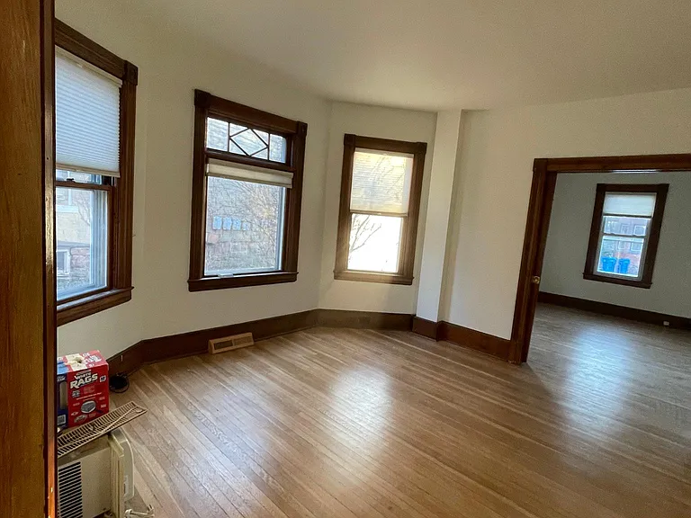 52 N Prospect St #1 — Photo 9