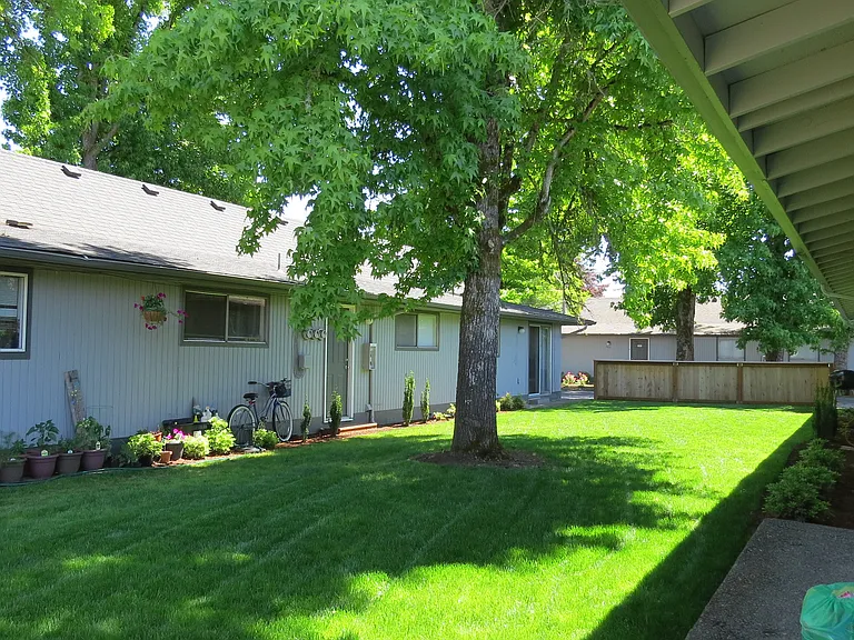 Legacy Creek Duplexes — Photo 6