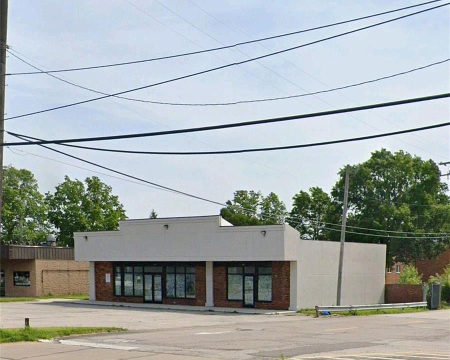 2nd image of 5709 Chevrolet Blvd