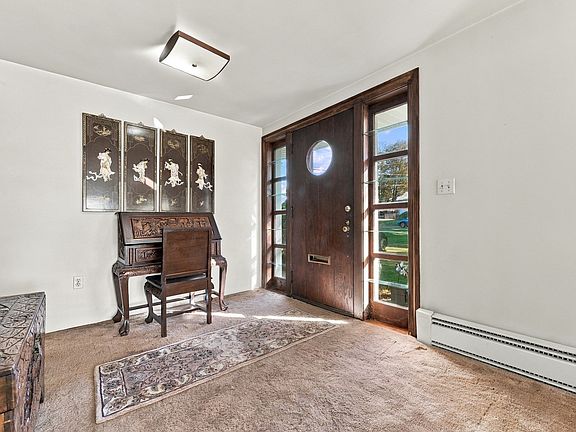 5th image of 10 Davenport St