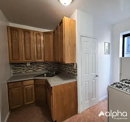 Rented by Alpha Properties NYC I LLC | media 4