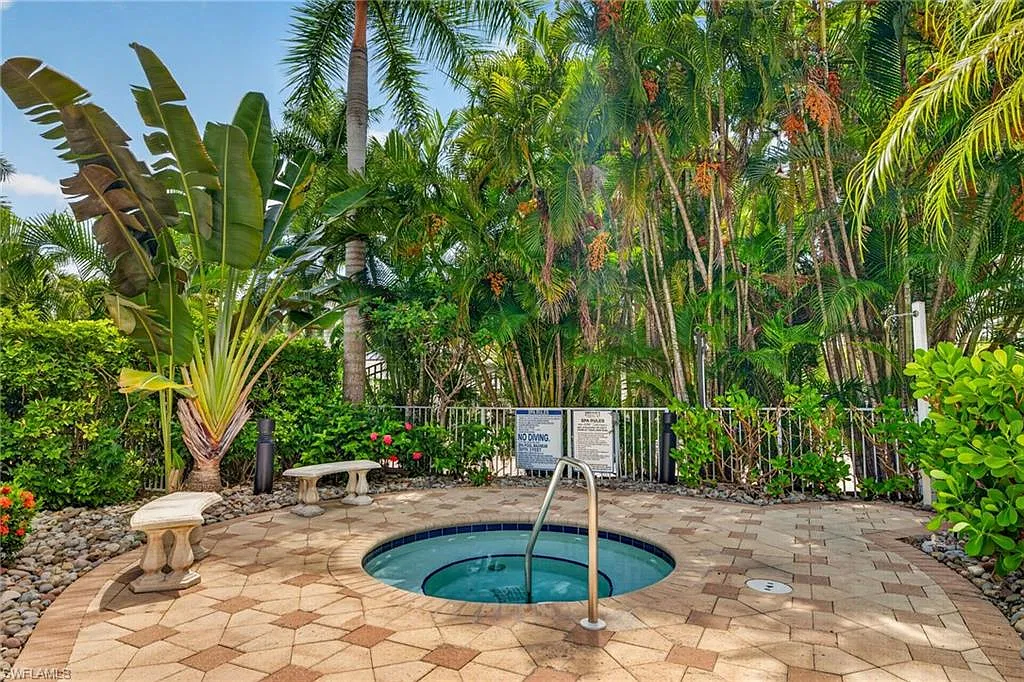 3 bed, 2.5 bath, 2005 sqft, $17,000 — Photo 3
