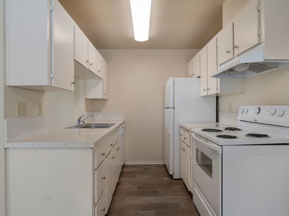 Waverly Manor Apartments | 5453 Steilacoom Blvd SW, Lakewood, WA