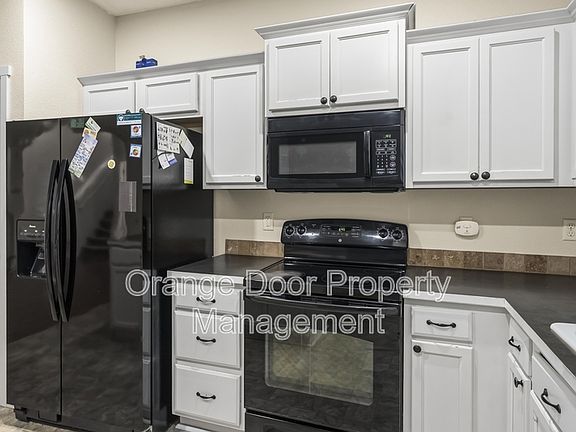 5th image of 2306 165th St E