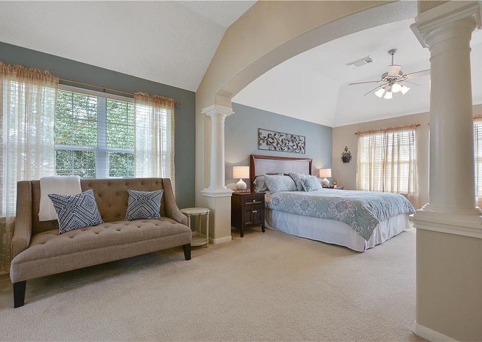 1st image of 409 Bellaire Oaks Dr