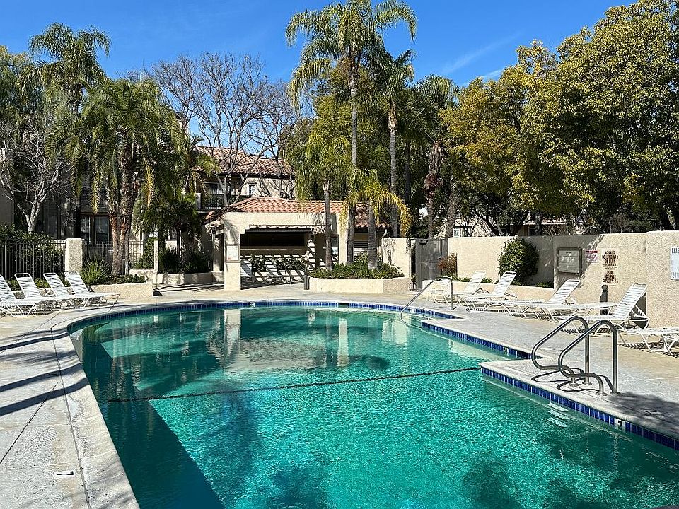 1st image of 24159 Del Monte Dr Unit 385
