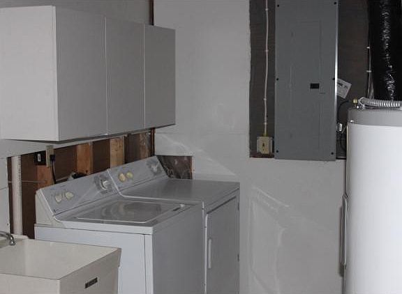4th image of 304 S Hill Ave