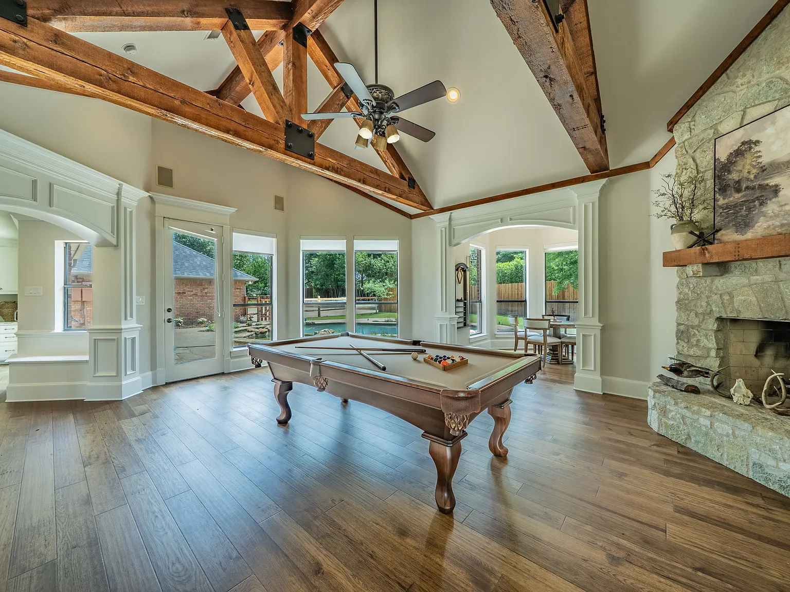 4 bed, 5265 sqft, $25,000 — Photo 2