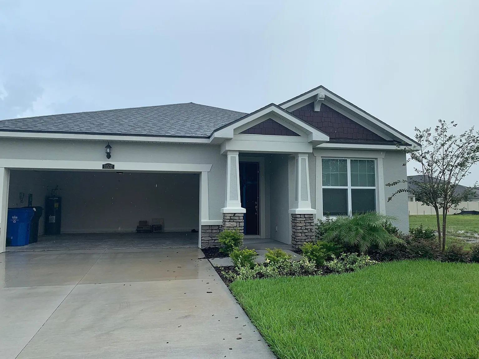 3 bed, 2032 sqft, $2,600 — Photo 1