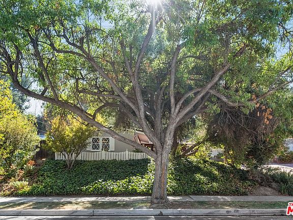 2nd image of 5824 Laramie Ave