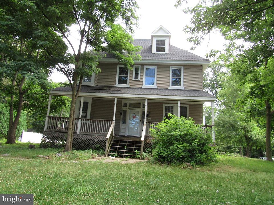 1st image of 209 E Glenolden Ave