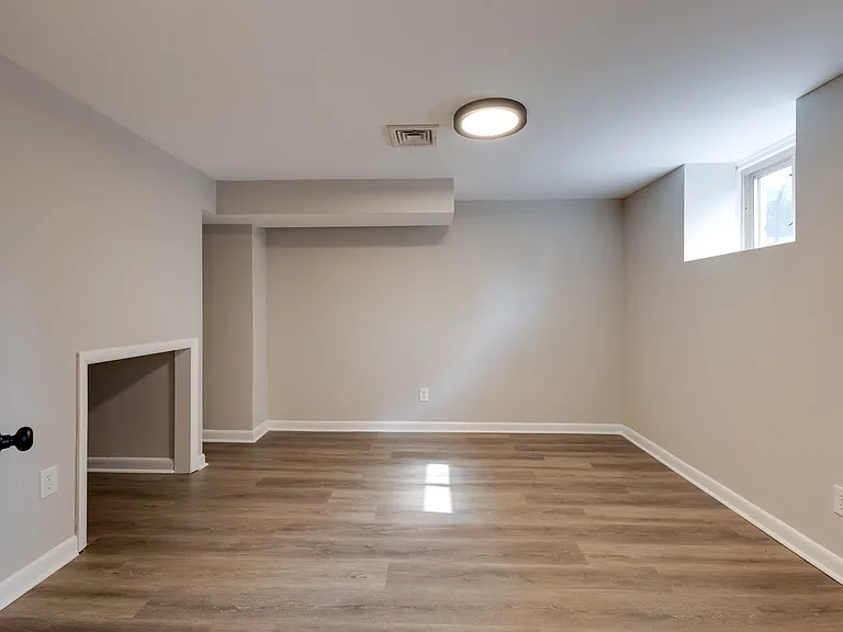 2313 Sunset Pl — Photo 15